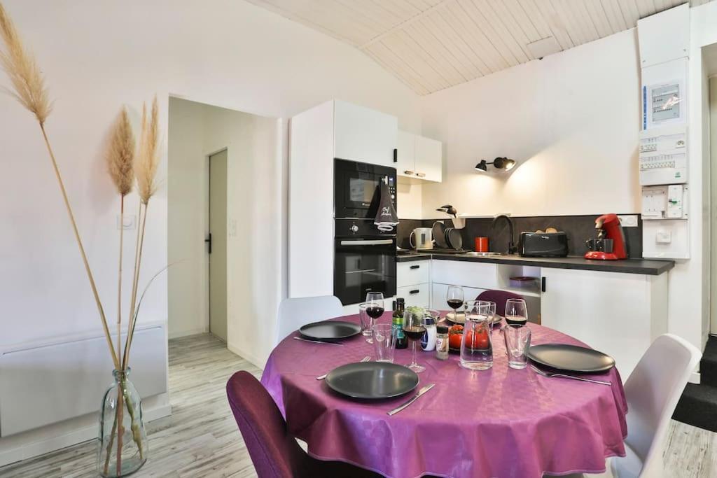 Le Cosy T2 Hypercentre ! Parking Inclus Et La Plage A 2 Min ! Les Sables-dʼOlonne Exterior foto